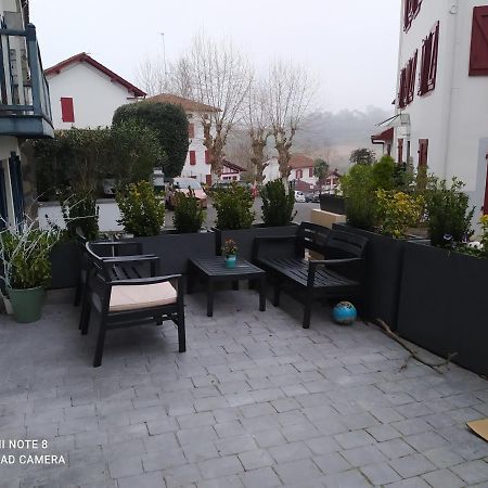 Appartement Rez De Chaussee 2 Chambres Avec Terrasse Cambo-les-Bains Exteriör bild